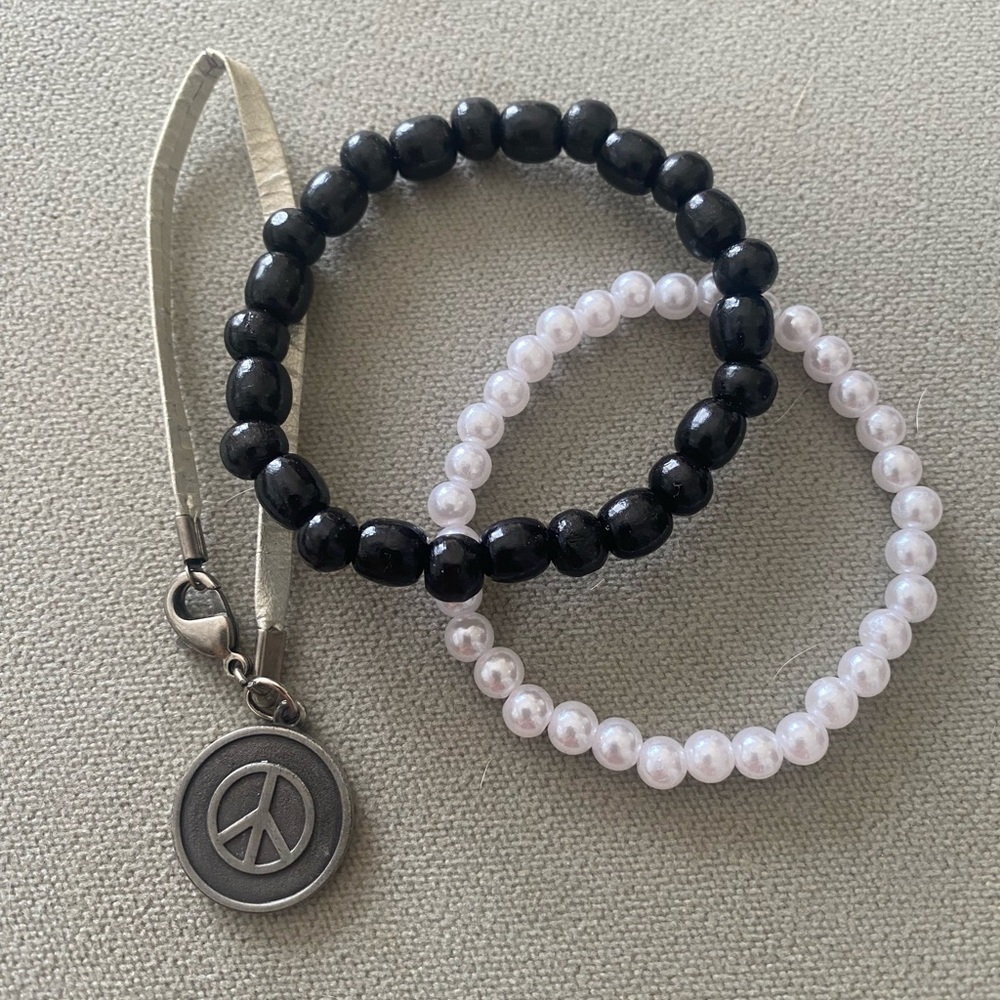 Beaded Bracelet Set with Peace Pendant - Black & White